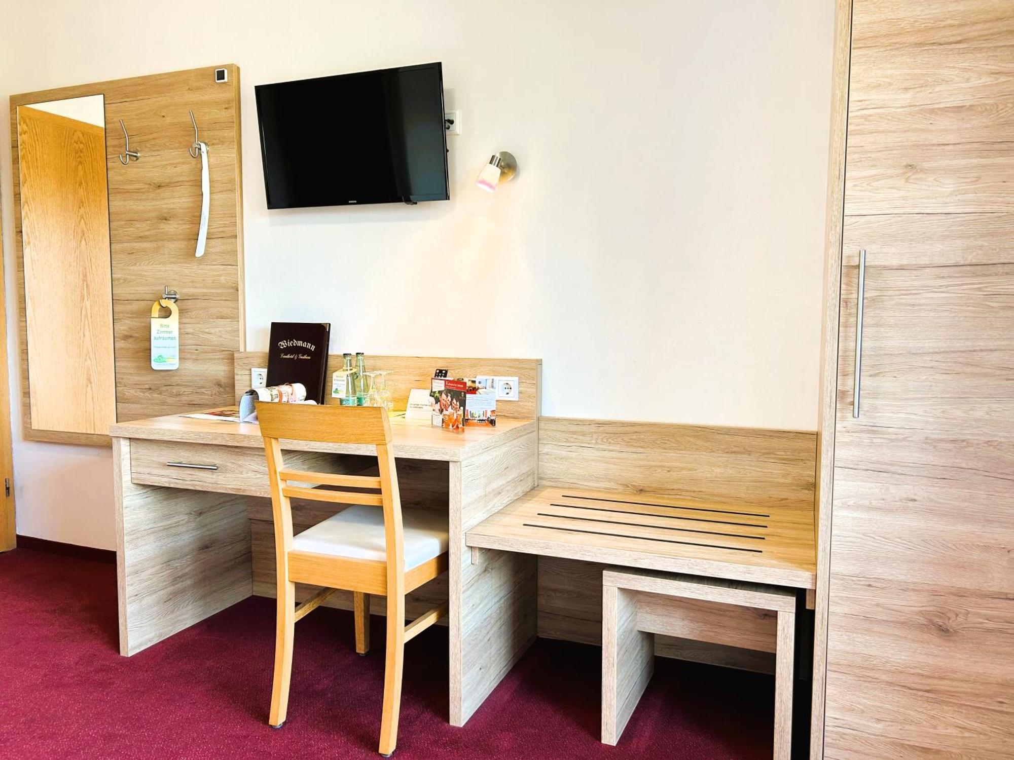Gasthaus Und Landhotel Wiedmann Eresing Kültér fotó
