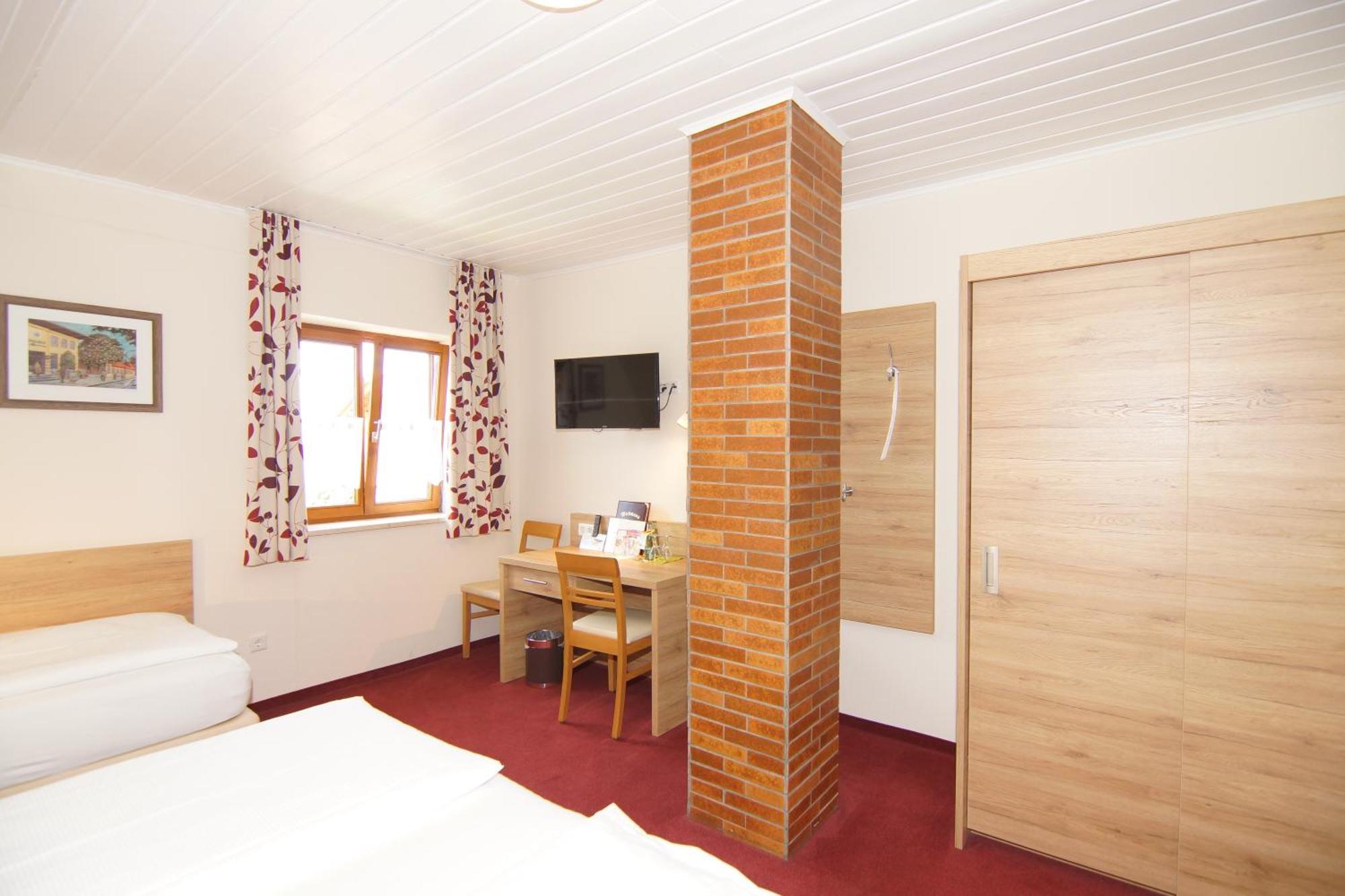 Gasthaus Und Landhotel Wiedmann Eresing Kültér fotó