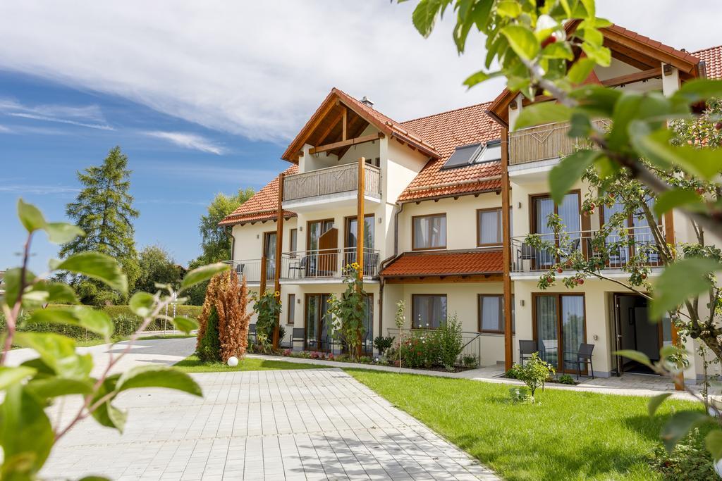 Gasthaus Und Landhotel Wiedmann Eresing Kültér fotó